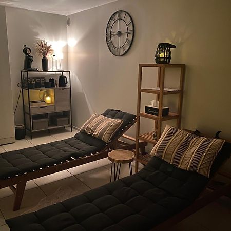 Le Petit Studio De L'Espace Bien Etre Libin Exteriér fotografie