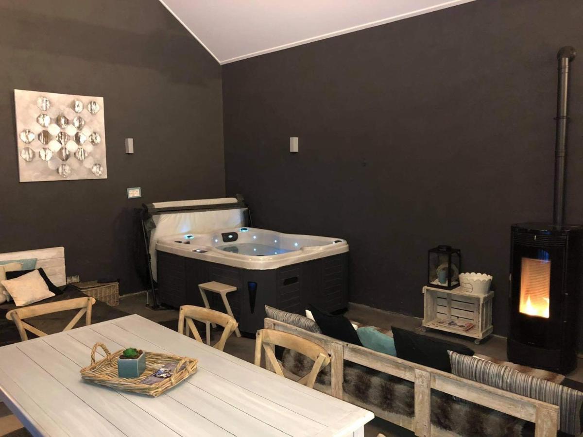 Le Petit Studio De L'Espace Bien Etre Libin Exteriér fotografie