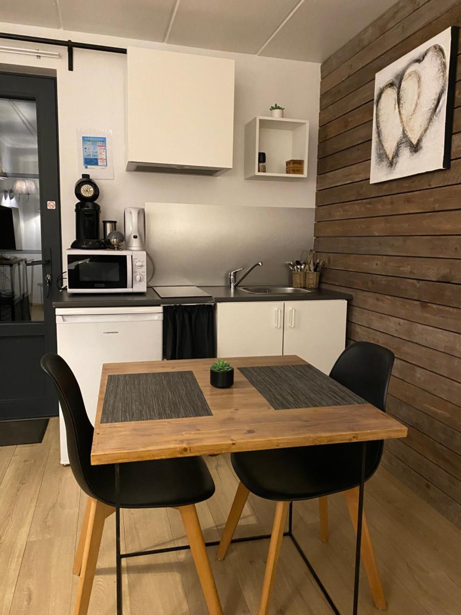 Le Petit Studio De L'Espace Bien Etre Libin Exteriér fotografie